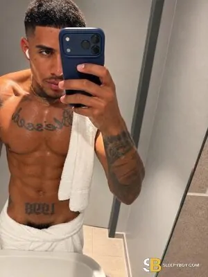 Bisexual Escort Nathan Rogue 26yr - exhibitionist