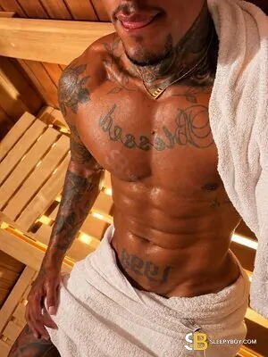 Bisexual Escort Nathan Rogue 26yr - double penetration