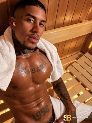 Bisexual Escort Nathan Rogue 26yr - trios
