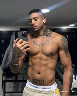 Bisexual Escort Nathan Rogue 26yr - double penetration