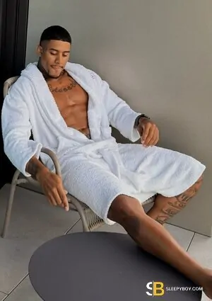 Bisexual Escort Nathan Rogue 26yr - double penetration