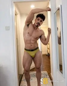 male escort Belfast Gustavo M&uuml;ller