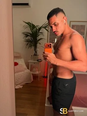 Gay Escort Jo&atilde;o 28yr - role