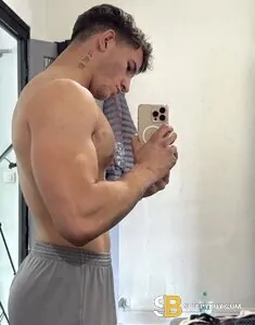 male escort London Latif