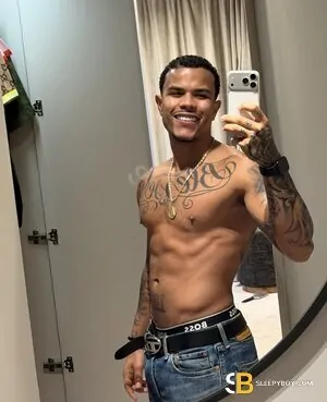 Bisexual Escort Gustavo 26yr - role