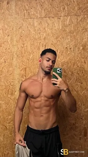 Bisexual Escort Migue 24yr - licking