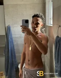 male rent boy Leeds Guilherme