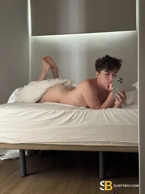 Gay Escort Ross 23yr - role