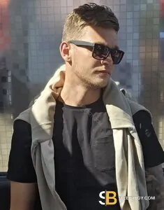 male escort Cardiff Ethan