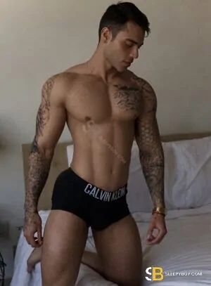 Bisexual Escort Brenno 27yr - double penetration
