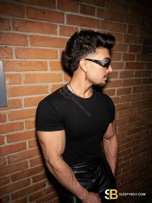 Gay Escort Apollo 26yr - dirty talk