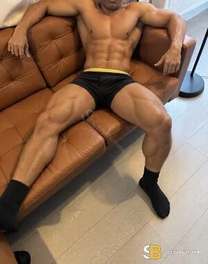Bisexual Escort Erick 40yr - licking