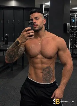 Bisexual Escort Alexandre 32yr - role