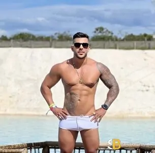 Bisexual Escort Massimos 32yr - role