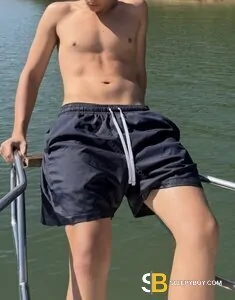 male escort Frankfurt Am Main Kurt