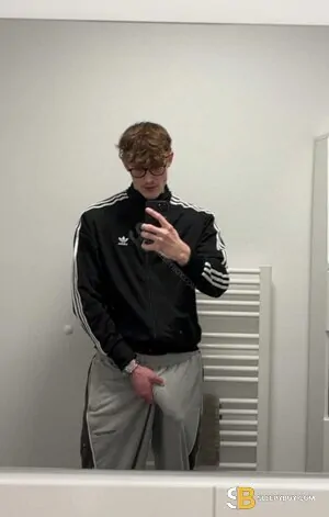Gay Escort Leroy Hooper 25yr - role