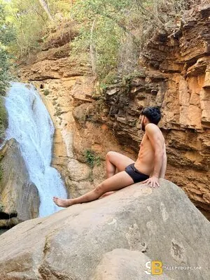 Bisexual Escort Victor 27yr - role