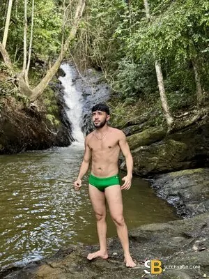 Bisexual Escort Victor 27yr - role