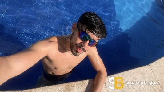 Bisexual Escort Victor 27yr - licking