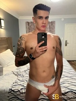 Gay Escort Lukas Xxl 25yr - double penetration